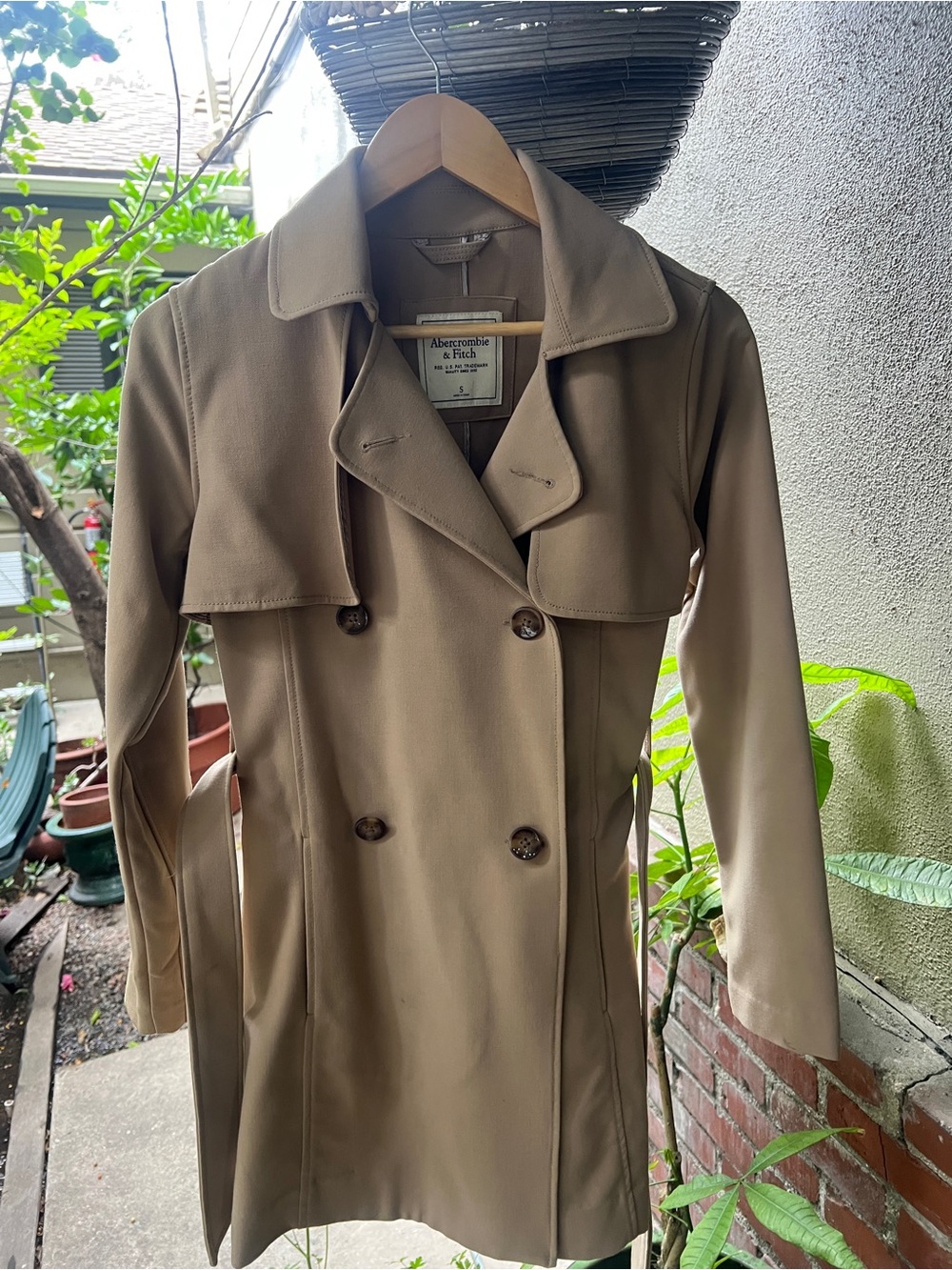 Abercrombie & Fitch Women's Beige Double-Breasted Trench Coat
